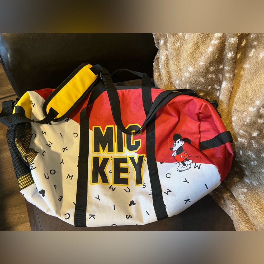 Disney Mickey Mouse duffle bag